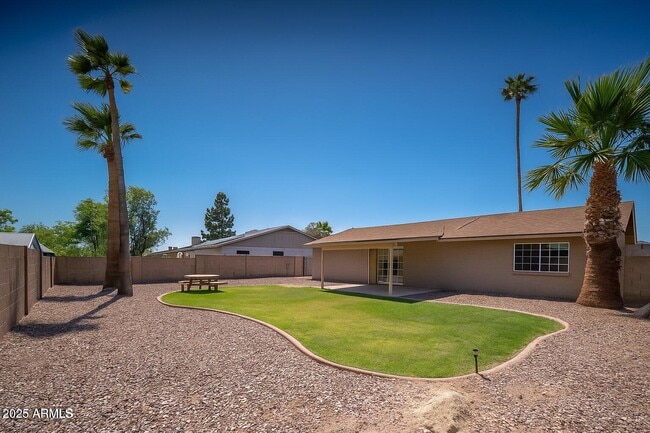 Photo - 307 W Piute Ave