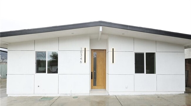 Photo - 10346 Mather Ave Casa