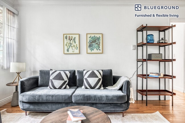 Photo - 436 S Oakhurst Dr Unidad FL2-ID441