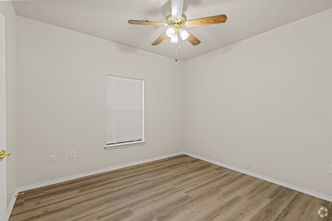 2HAB/2BA-1054 pies cuadrados - Ridge Parc