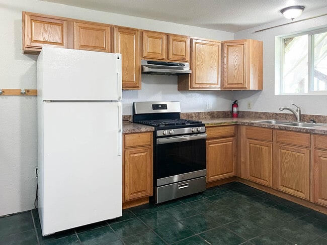 Photo - 132 N Lane St