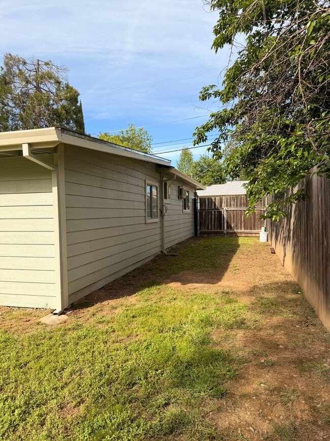 Photo - 3346 Stingy Ln Unit B