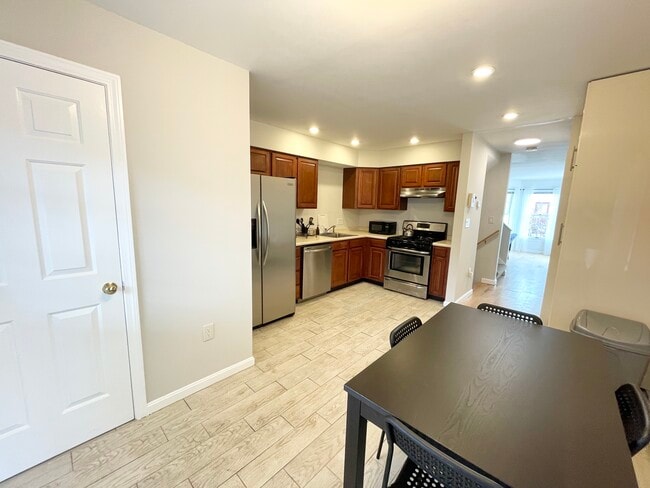 Photo - 2 Holden St Unit 2