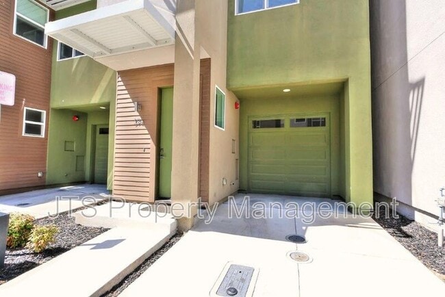 Photo - 396 Midstream Ln