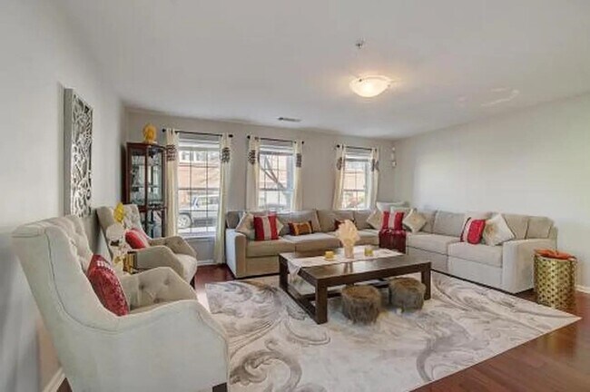 Photo - 7 Soho Dr Unit 114
