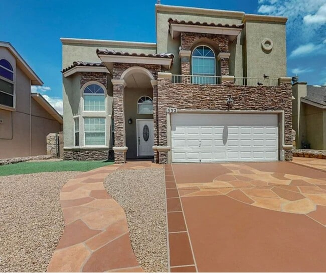 Photo - 4 BEDROOM 3 BATHROOM HOME! fully remodeled...