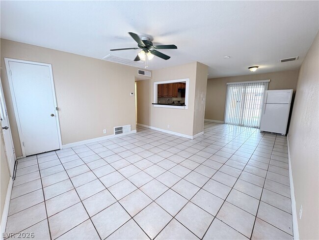 Photo - 6329 Brittany Way
