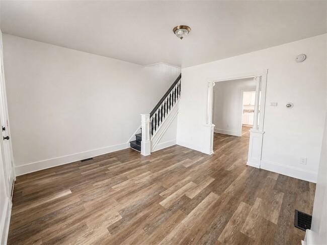 Photo - 2238 Pine St
