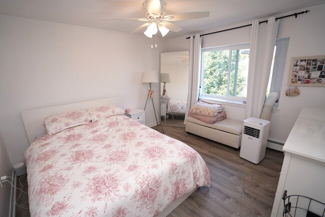 Photo - 360 Market St Unit 6