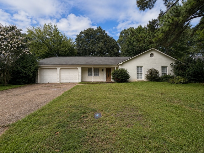 Building Photo - 1426 Tracewood Dr