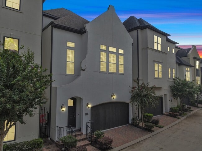 Building Photo - 1716 Upland Lakes