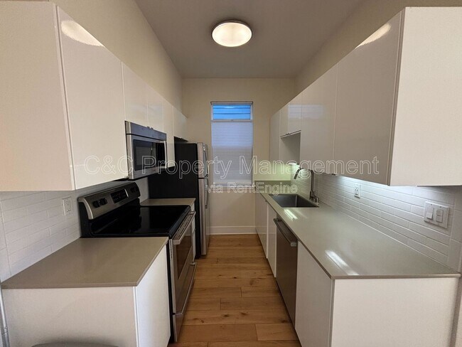 Photo - 75 Shoreline Ct