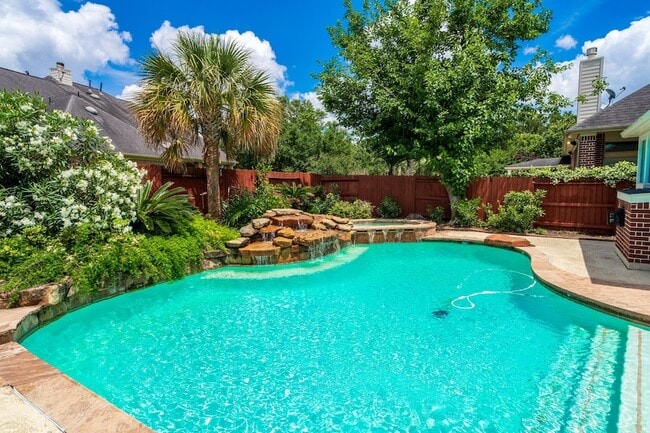 Building Photo - 12406 Santiago Cove Ln