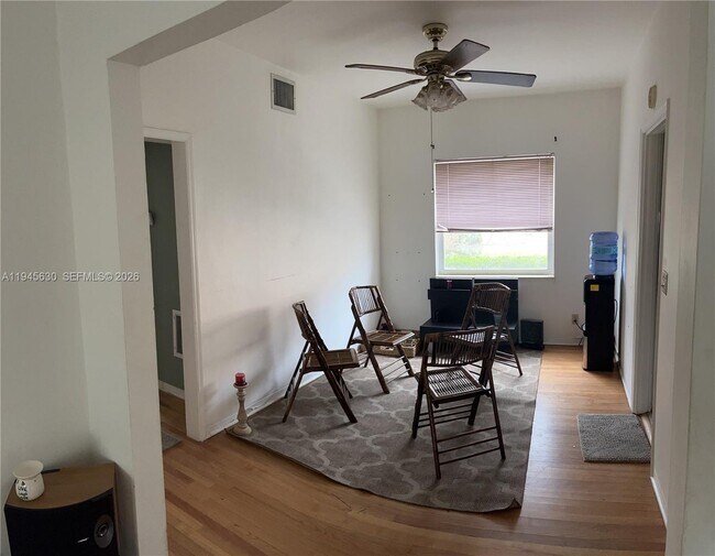 Photo - 715 NE 91st St Unit 1A