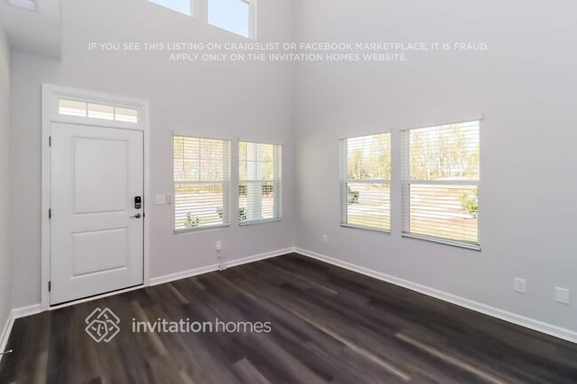 807 Lavery Ct