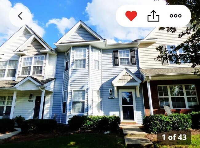 Building Photo - Charming 2BR Townhome in Charlotte