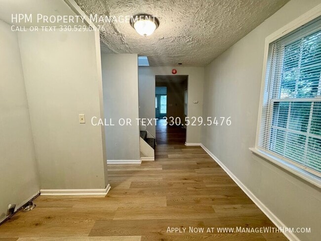 Photo - 612 Guy St NW