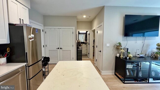 Photo - 1016 17th Pl NE Unit 301