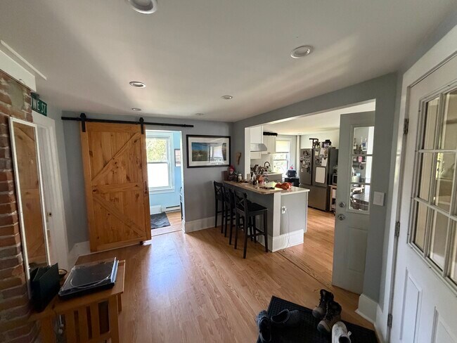 Open area entry/kitchen - 39 Maple St Unit B