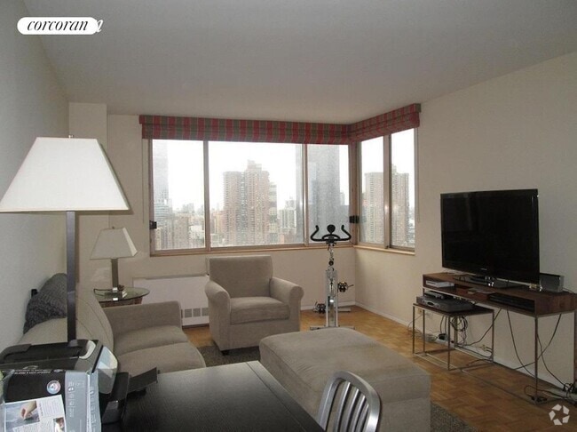 Building Photo - 350 W 50th St Rental