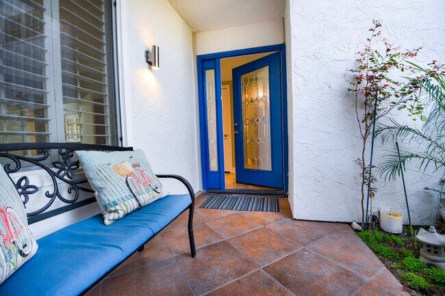 91 Kingston Ct W Unidad Vacation Rental