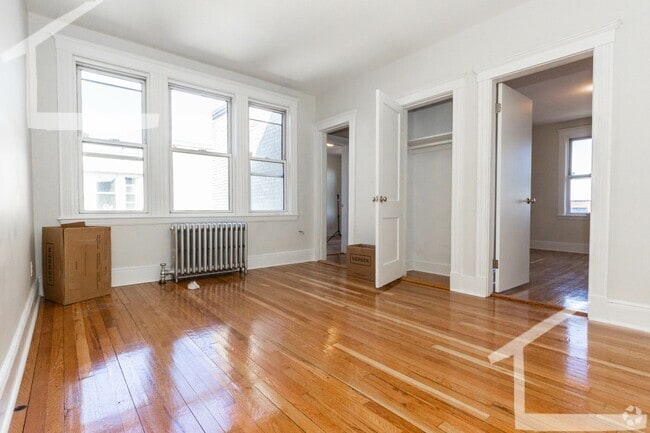 Building Photo - Spacious two bedroom in Brighton Rental