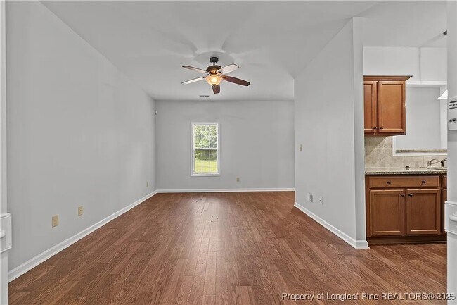 Photo - 125 Burgess Ln