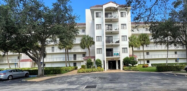 Building Photo - 2105 Lavers Cir Unit 209 Rental