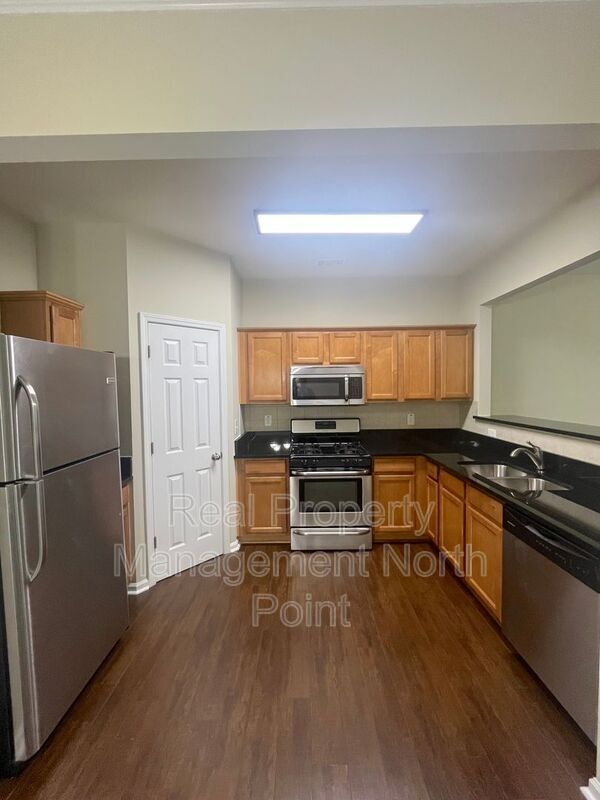 Photo - 2031 Lakeshore Overlook Dr