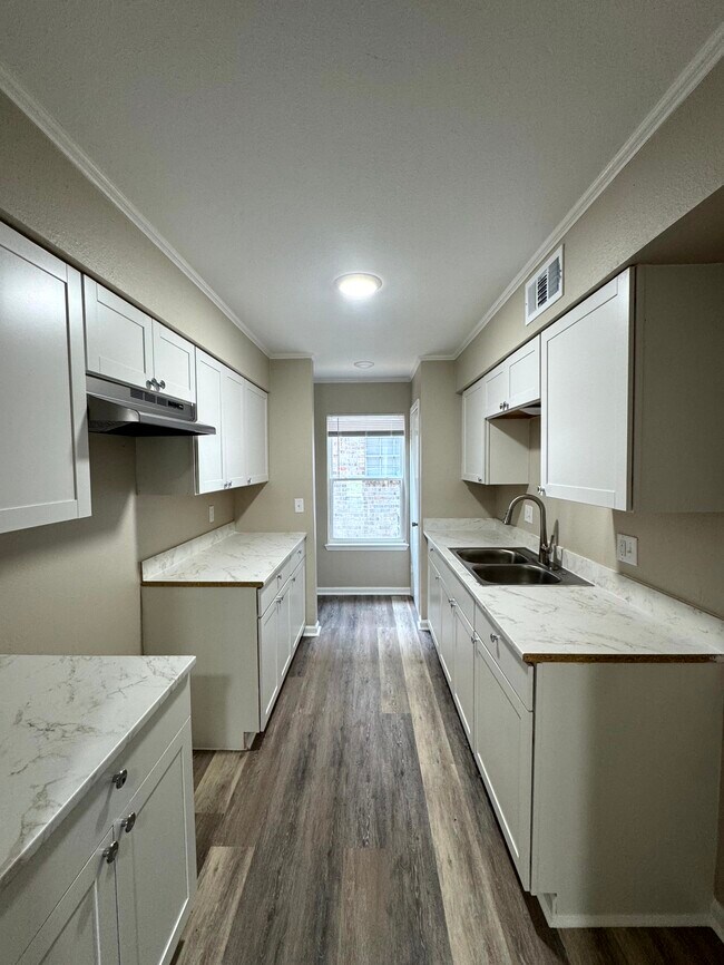1634 Clear Lake Ave Unidad c