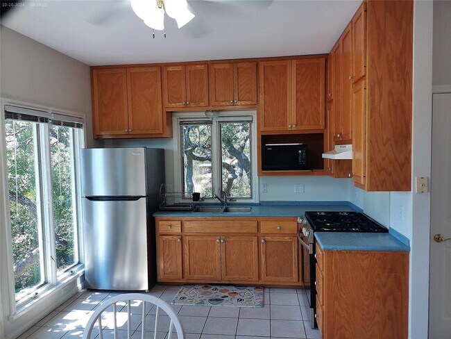 Photo - 525 Northwood Hills Dr