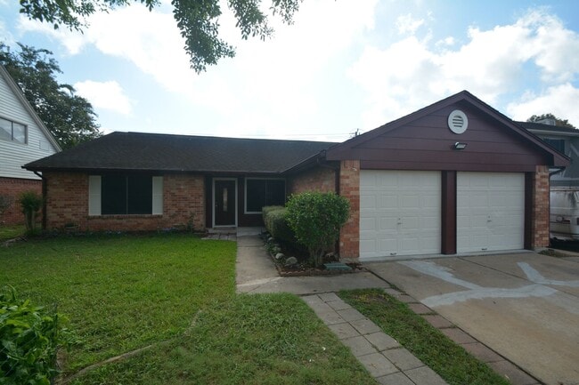 Building Photo - 16335 Quail Echo Dr