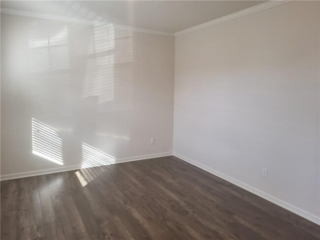 Photo - 50 Barnwood Ln