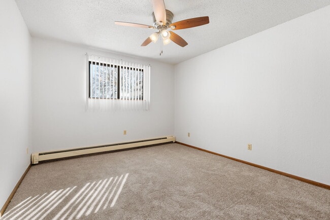 Photo - Oak Place Apartments