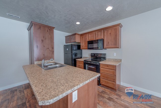 Photo - Overlook At Rosecrest