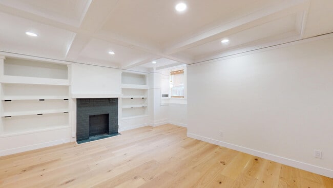 Photo - 2742 Sutter St