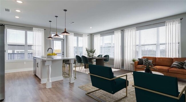 Photo - 230 M.L.K. Jr Dr SE Unit C1B