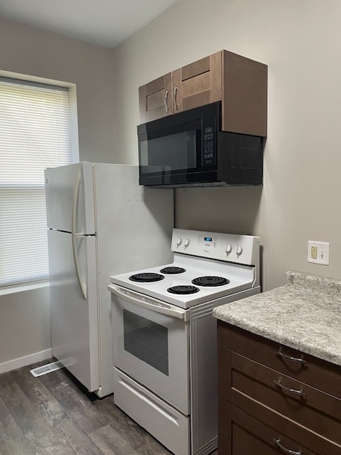 Photo - 4426B Holly Ave