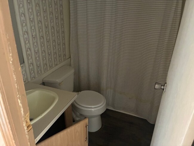 Photo - 4805 Old Stone Rd