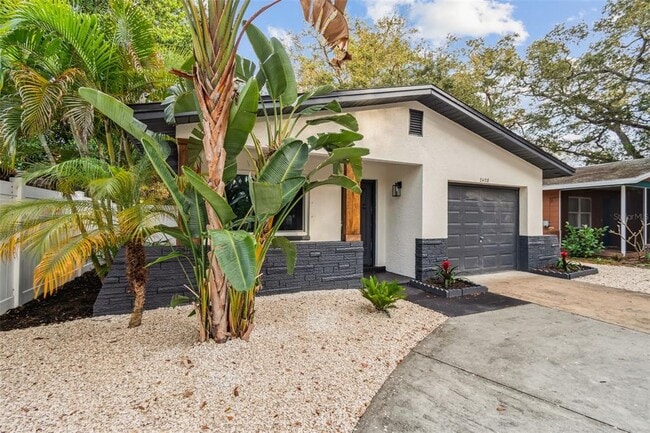 Photo - 2408 50th St S