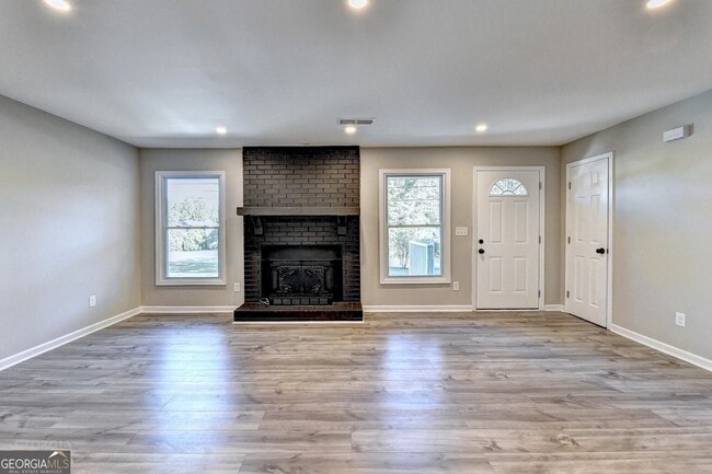 Photo - 53 McGiboney Rd