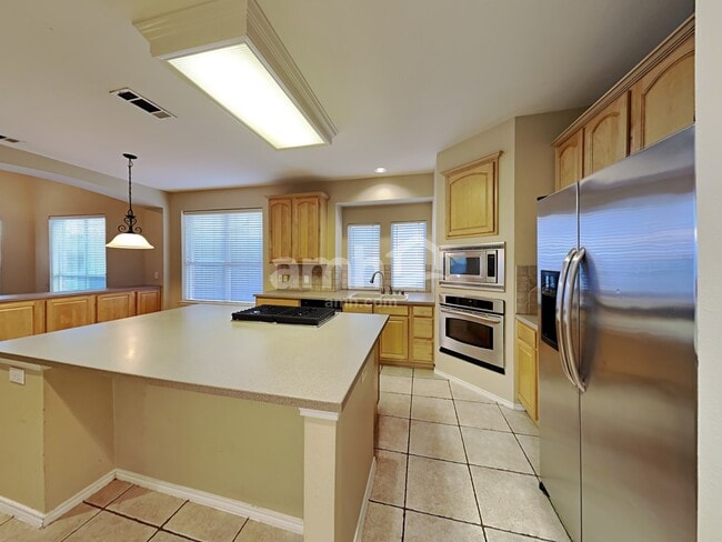 Photo - 2850 Del Largo Way