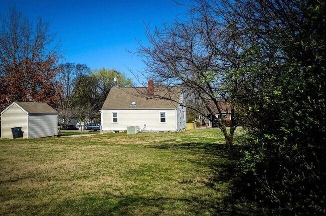 Photo - 251 Timmons St