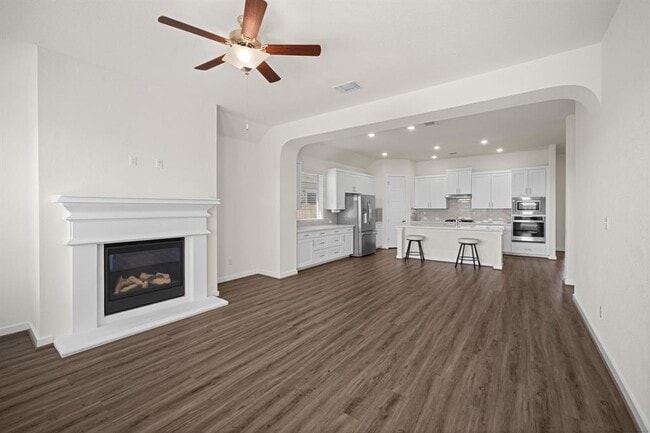 Photo - 119 James Rose Ln