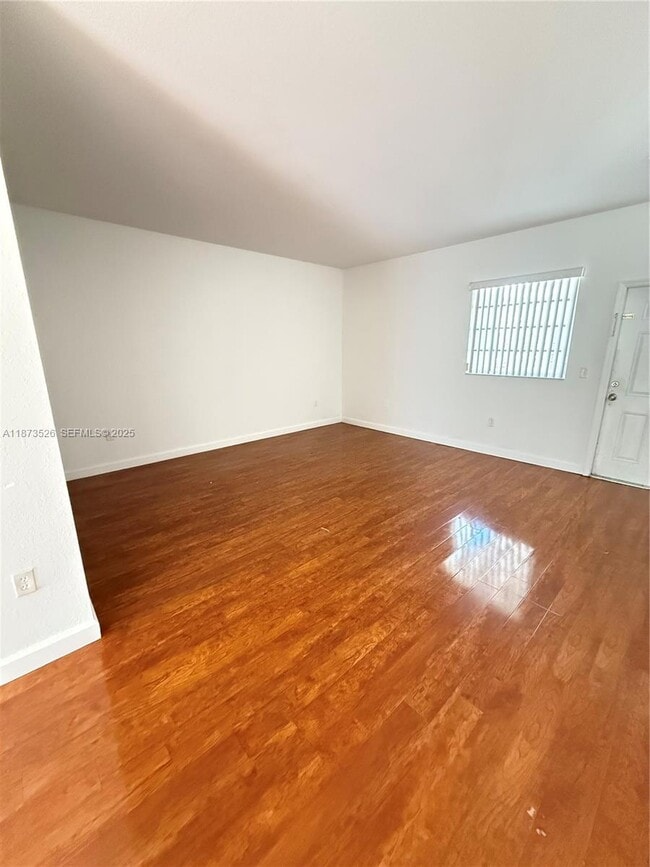 Photo - 373 NE 26th Pl Unit 202