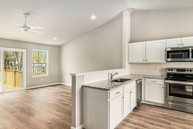 Photo - 2411 Richardson Ct