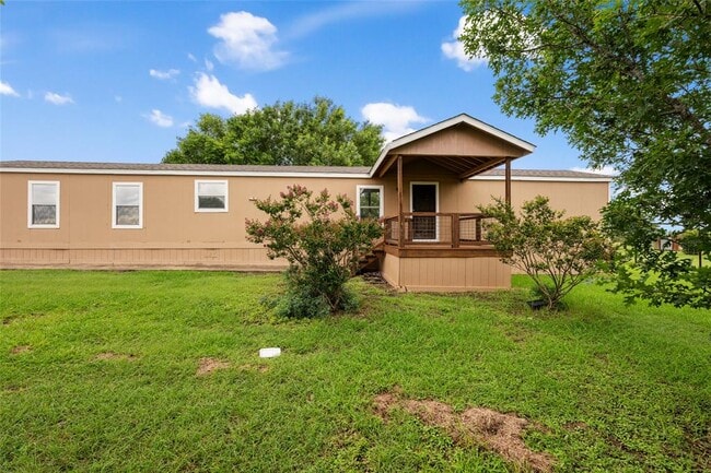 Photo - 360 Shady Oaks Dr