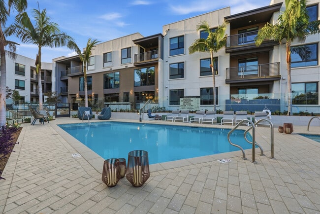 Solaris Encinitas