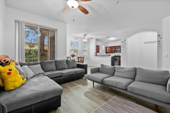 Photo - 1109 Shoma Dr