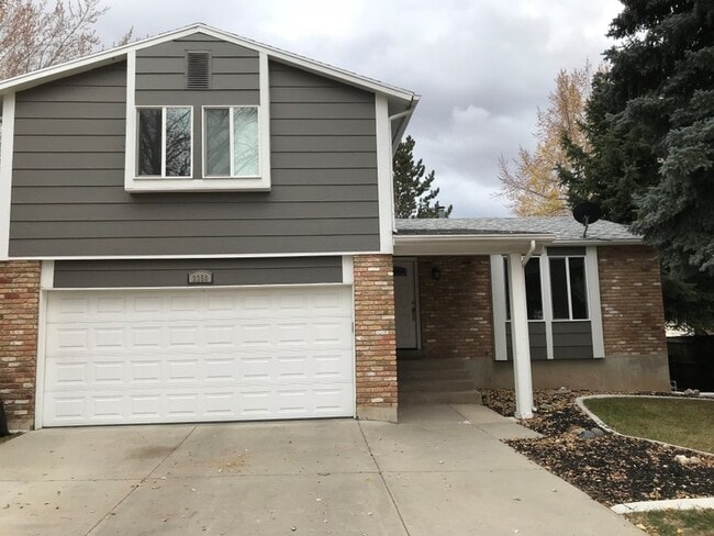 Building Photo - 3350 Rexford Pl